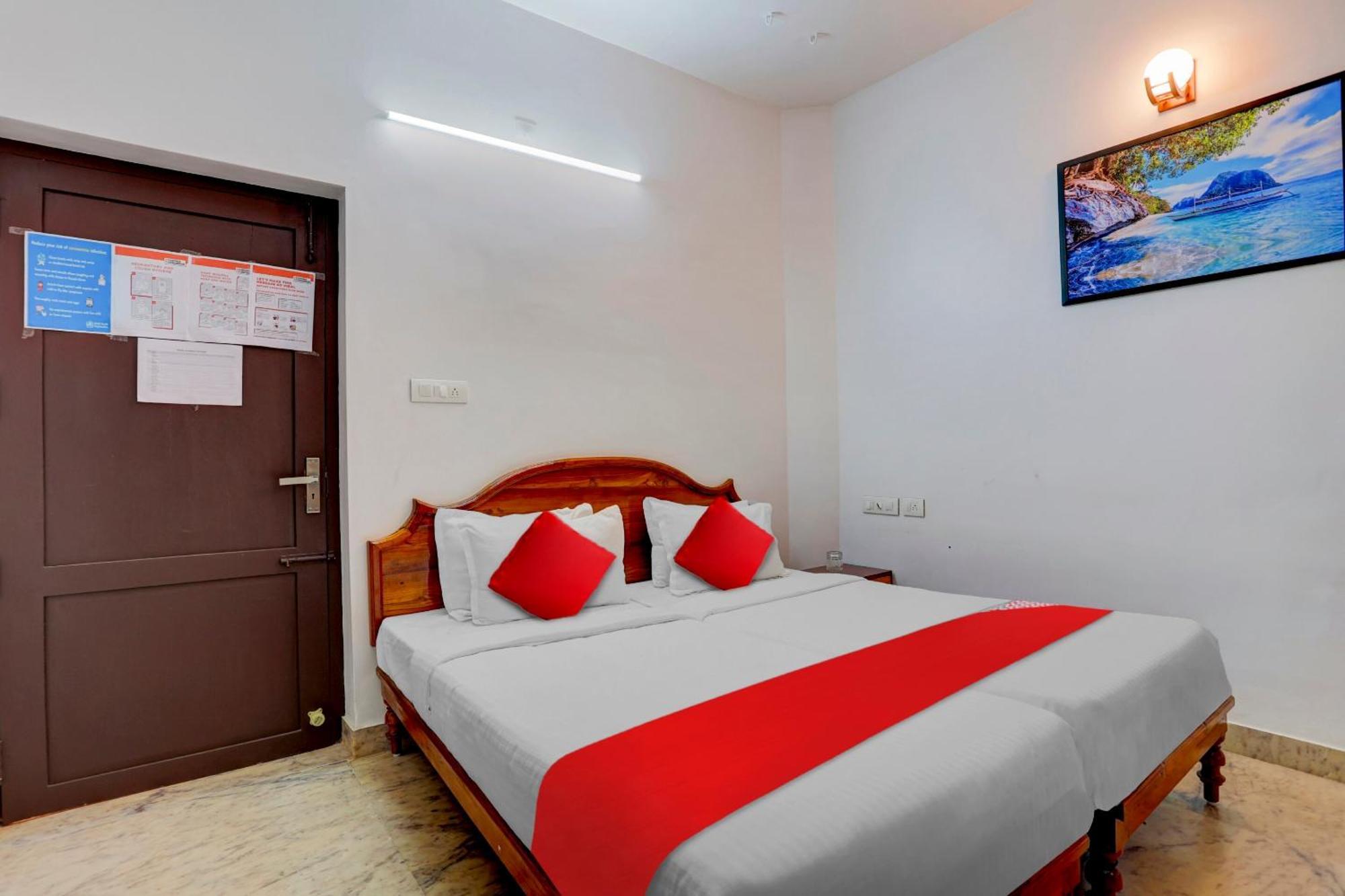 Hotel O Poptavern Heritage Kovalam Exterior photo